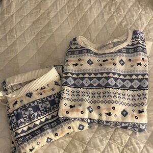 LC Lauren Conrad Blue and White top and bottom pj’s